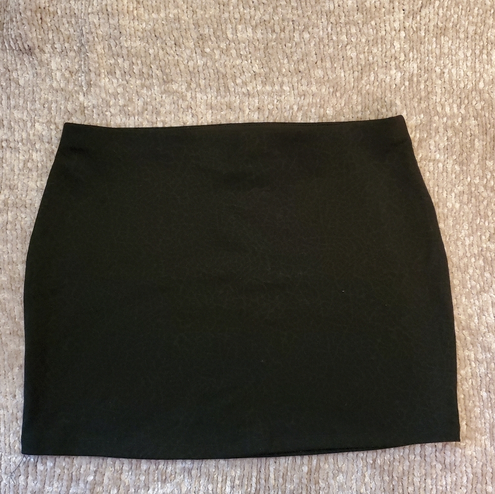 Express Black Pattern Stretch Skirt